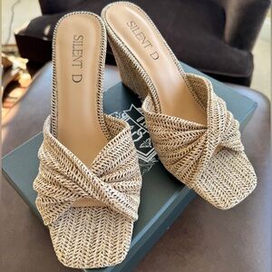 Women’s Silent D Katia wedge sandals, Natural raffia , size 39